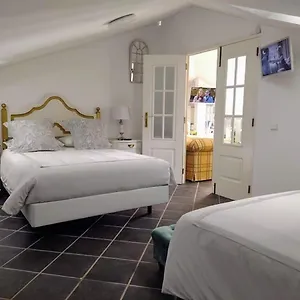Attic Bay Camara de Lobos